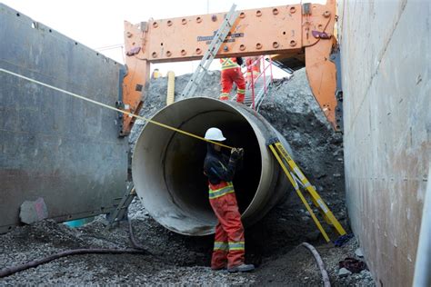 Public Utilities Officials Issue Update on Water Main.